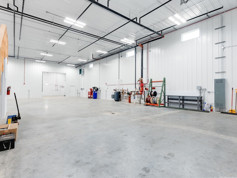 More Photos Of 26336 S Heritage Dr, Elwood Warehouse For Sale