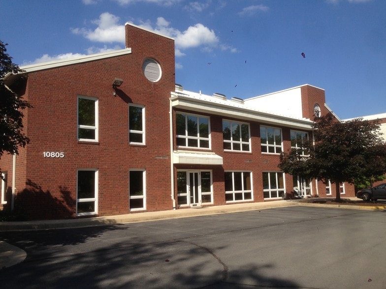 More Photos Of 10805 Main St, Fairfax Medical For Sale