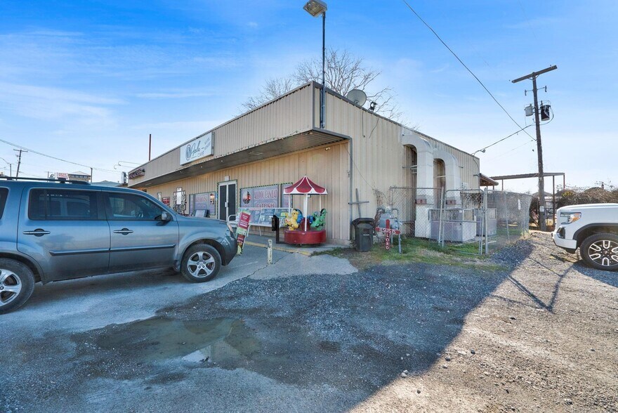 More Photos Of 1129 Boyd rd, Azle Industrial For Sale