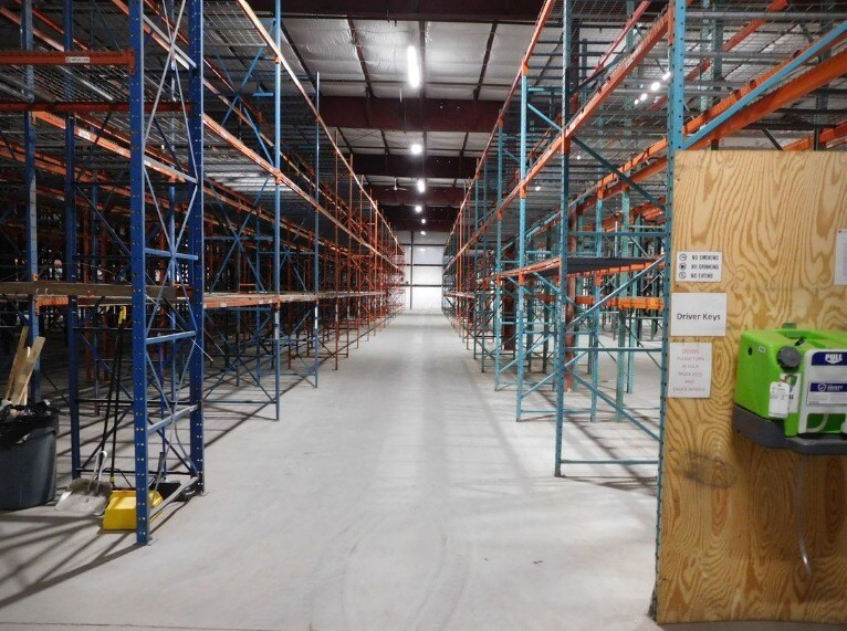 More Photos Of 13 Buzzell Ln, Lee Warehouse For Lease