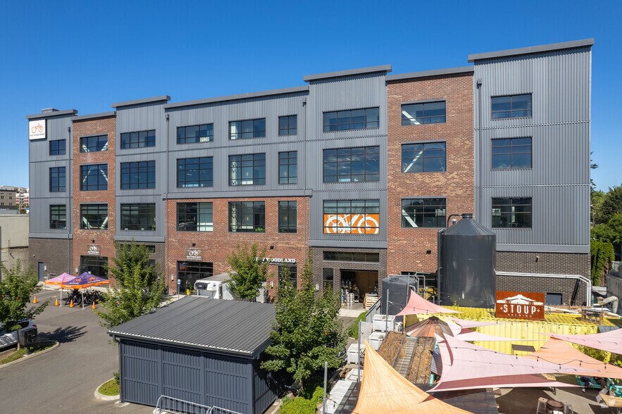 More Photos Of 1112 NW 52nd St, Seattle Office For Lease