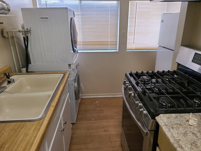 More Photos Of 987 Harcourt Ave, Seaside Multifamily For Sale