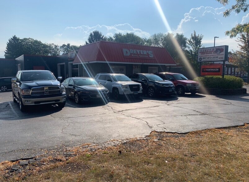 More Photos Of 3001 Sheridan Rd, Zion Auto Repair For Sale