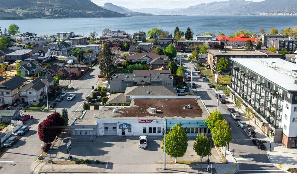 More Photos Of 351 Westminster Av W, Penticton General Retail For Sale