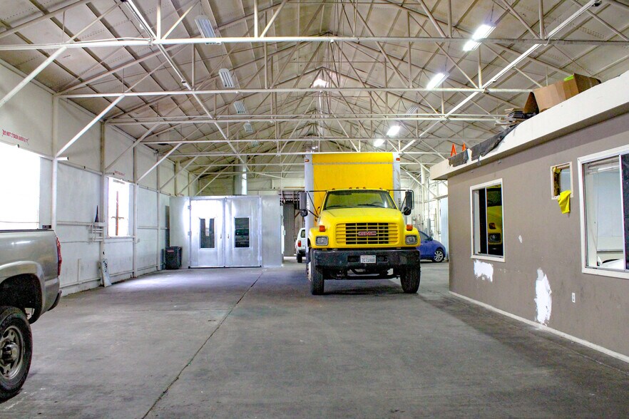 More Photos Of 1470-1472 Cota Ave, Long Beach Warehouse For Sale