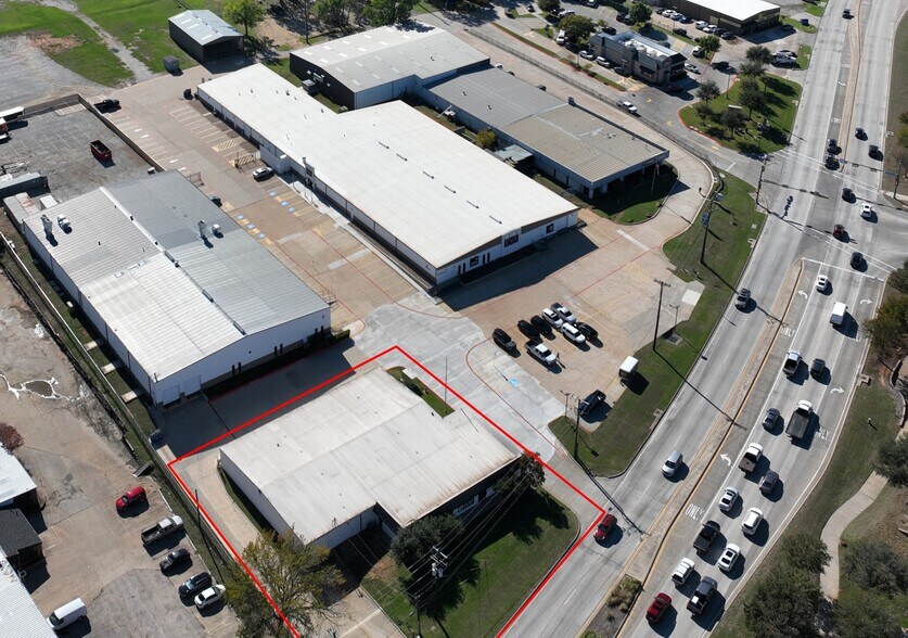 More Photos Of 3105 Justin Rd, Flower Mound Unknown For Lease