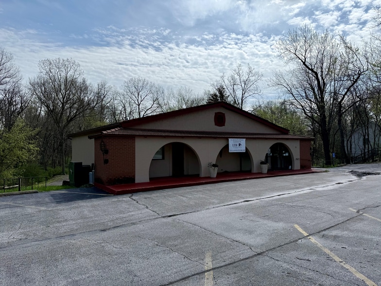 More Photos Of 711 S Calumet Rd, Chesterton Office For Sale