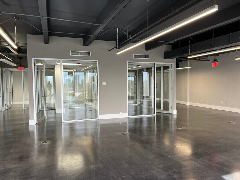 More Photos Of 1680 Michigan Ave, Miami Beach Office For Sale