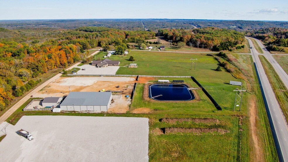 More Photos Of 558 Lucky Rd, Seymour Service For Sale