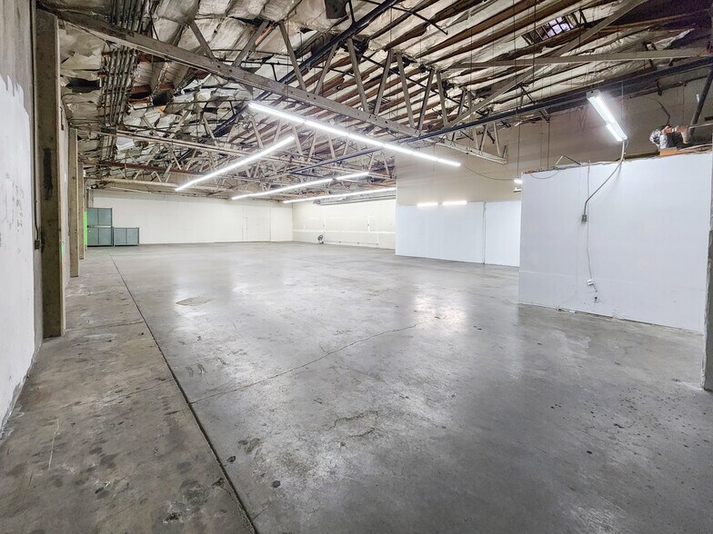 More Photos Of 620 S Clarence St, Los Angeles Manufacturing For Lease