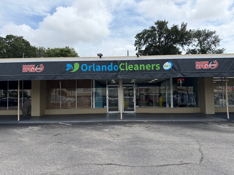More Photos Of 321 E Michigan St, Orlando General Retail For Lease