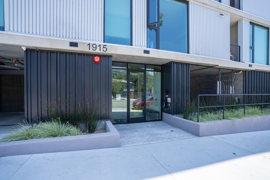 More Photos Of 1915 Park Avenue, Los Angeles Apartments For Sale