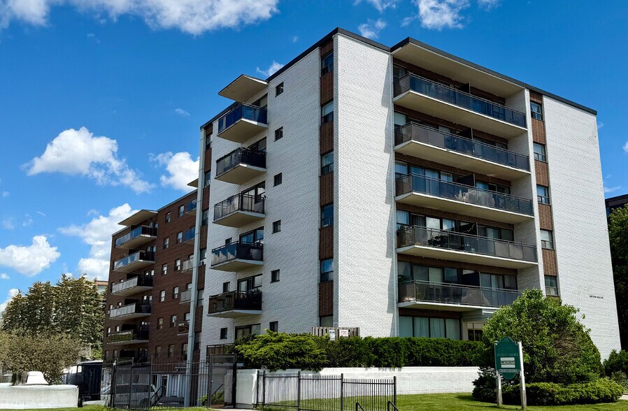 Primary Photo Of 1059 Don Mills Rd, Toronto Apartments For Sale