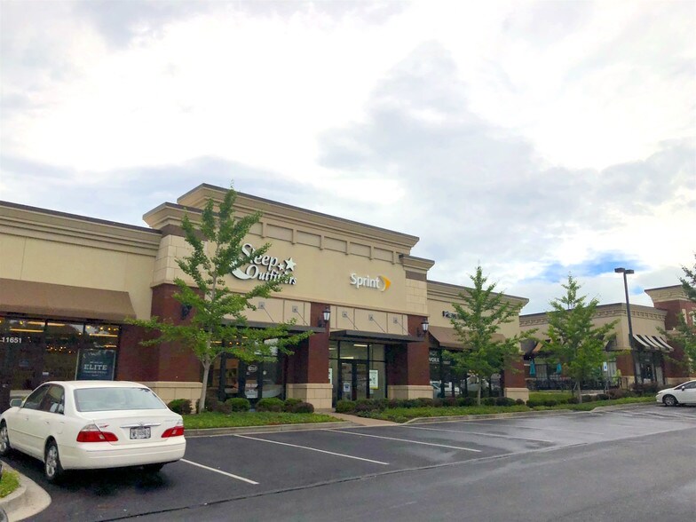 More Photos Of 11651-11657 Parkside Dr, Knoxville Freestanding For Lease