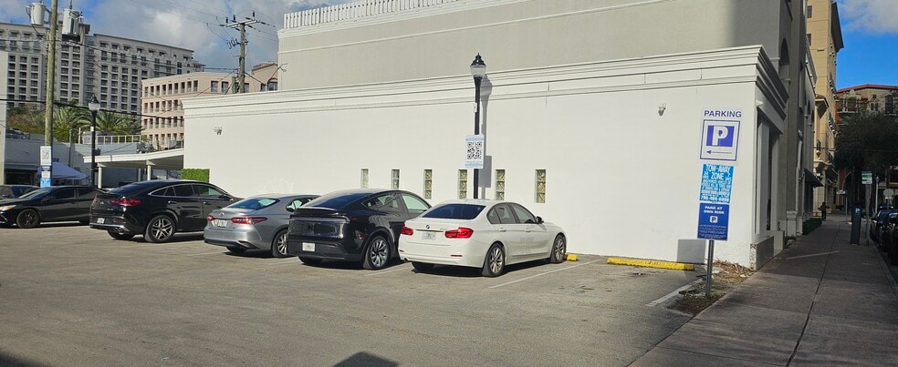 More Photos Of 117 Aragon Ave, Coral Gables Medical For Sale