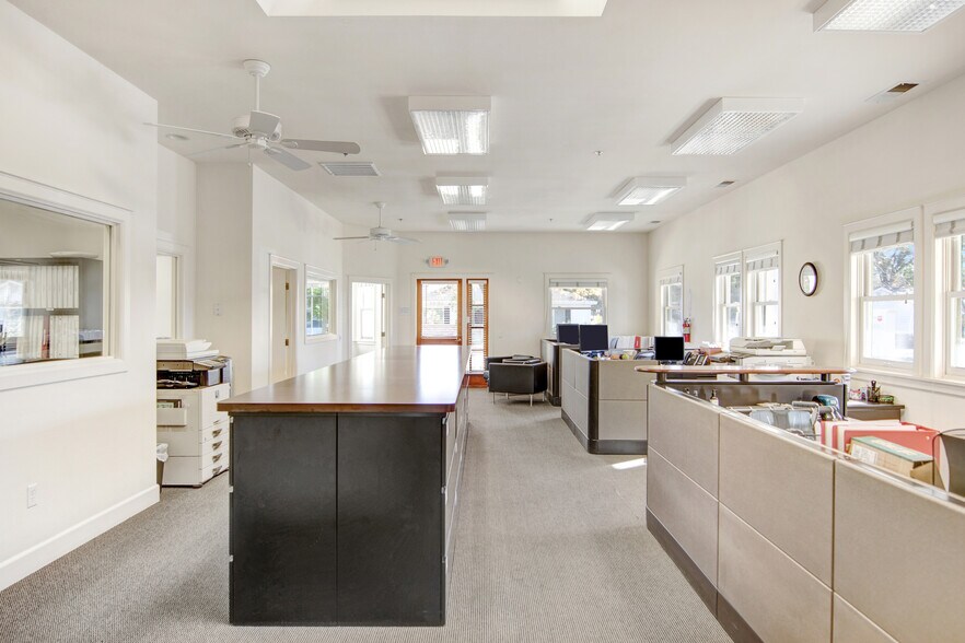 More Photos Of 561-589 1st St W, Sonoma Loft Creative Space For Lease