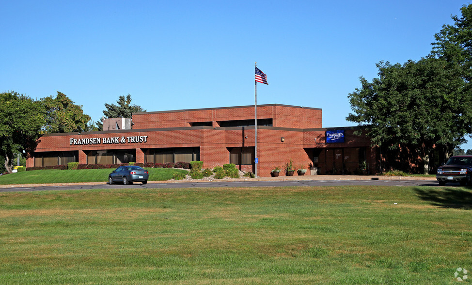 Primary Photo Of 200 Creek Ln N, Jordan Bank For Lease