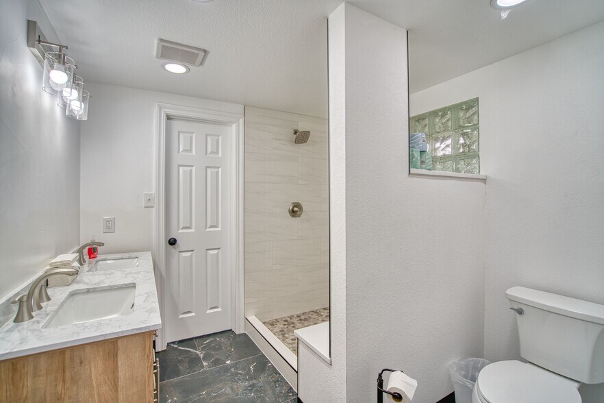 More Photos Of 2880 W 92nd Ave, Federal Heights Office Residential For Sale