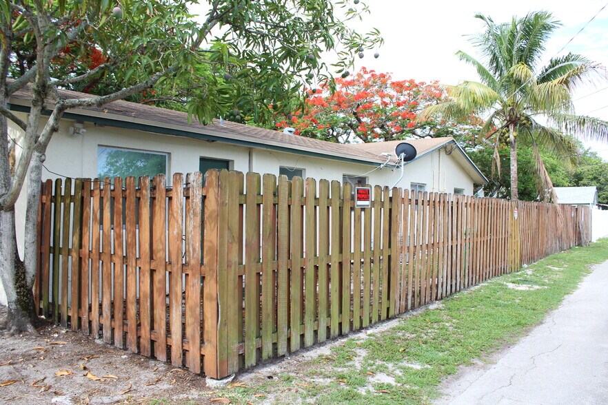 More Photos Of 1450-1480 SW 2nd Ave, Dania Beach Apartments For Sale