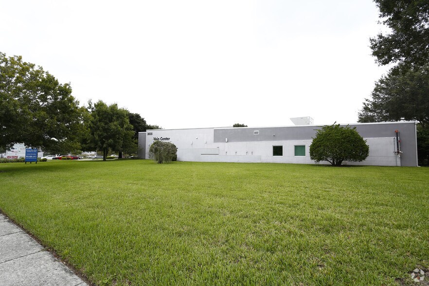 More Photos Of 3035 Lakeland Hills Blvd, Lakeland Medical For Lease