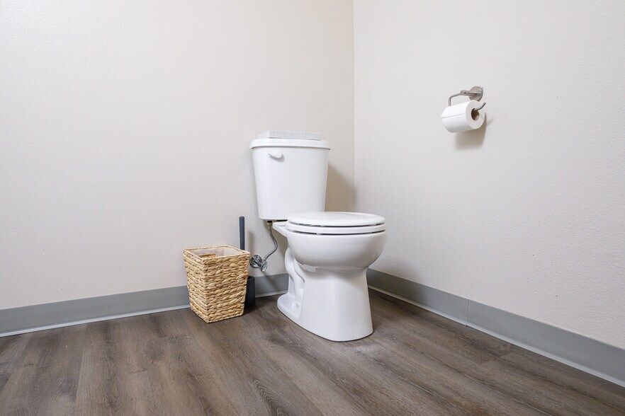 More Photos Of 6001 Alderson St, Schofield Apartments For Sale