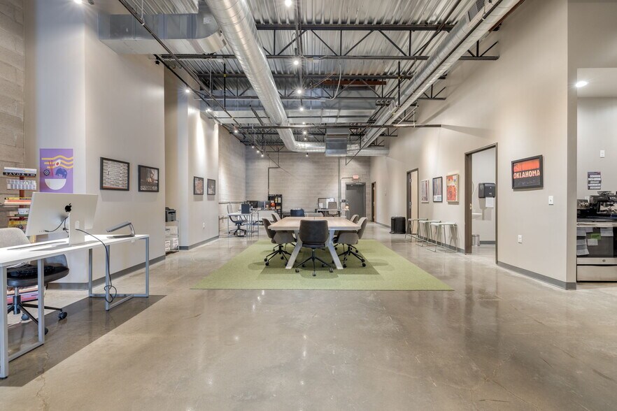 More Photos Of 1804 NW 16th St, Oklahoma City Office For Lease