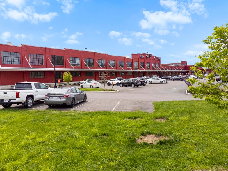 More Photos Of 21 Erie Blvd, Albany Apartments For Lease