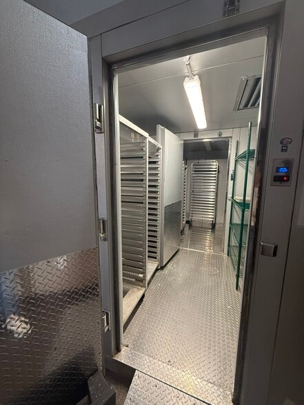 More Photos Of 10 East St, East Granby Storefront Retail Office For Lease