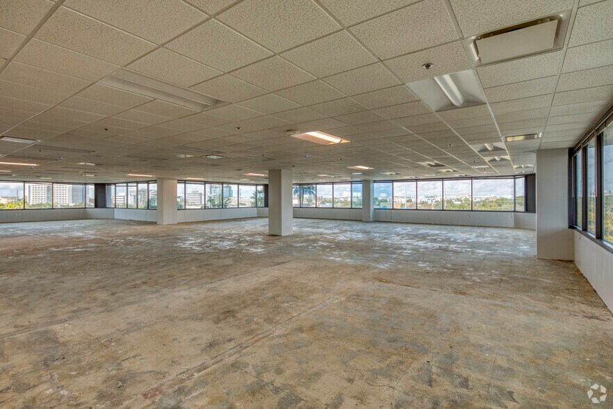 More Photos Of 4350 W Cypress St, Tampa Unknown For Lease
