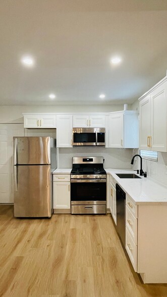 More Photos Of 1027 S 32nd St, San Diego Apartments For Sale
