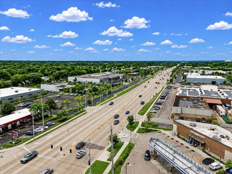 More Photos Of 780 W Golf Rd, Schaumburg Freestanding For Lease