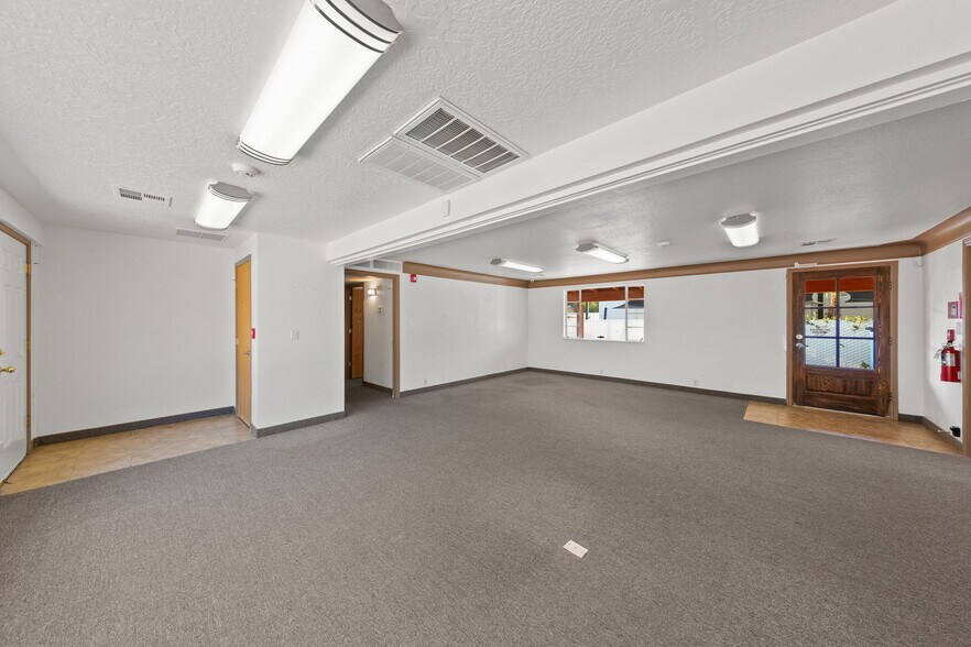 More Photos Of 122 N 200 W, Saint George General Retail For Lease