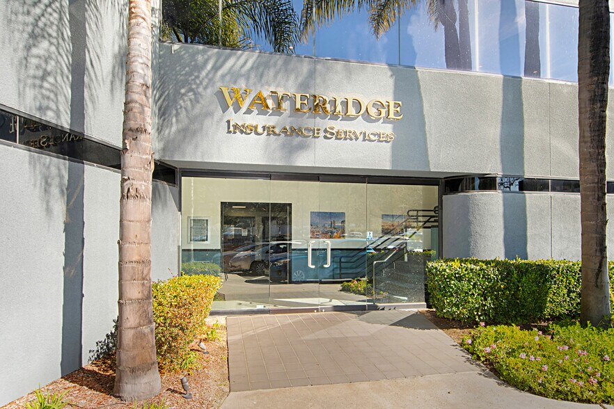 More Photos Of 10717 Sorrento Valley Rd, San Diego Research And Development For Lease