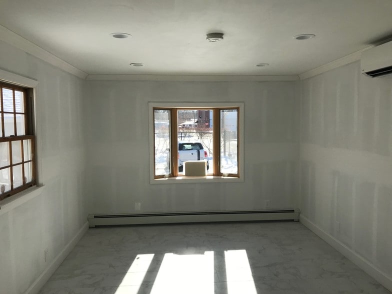 More Photos Of 760-764 Middle Country Rd, Selden General Retail For Lease