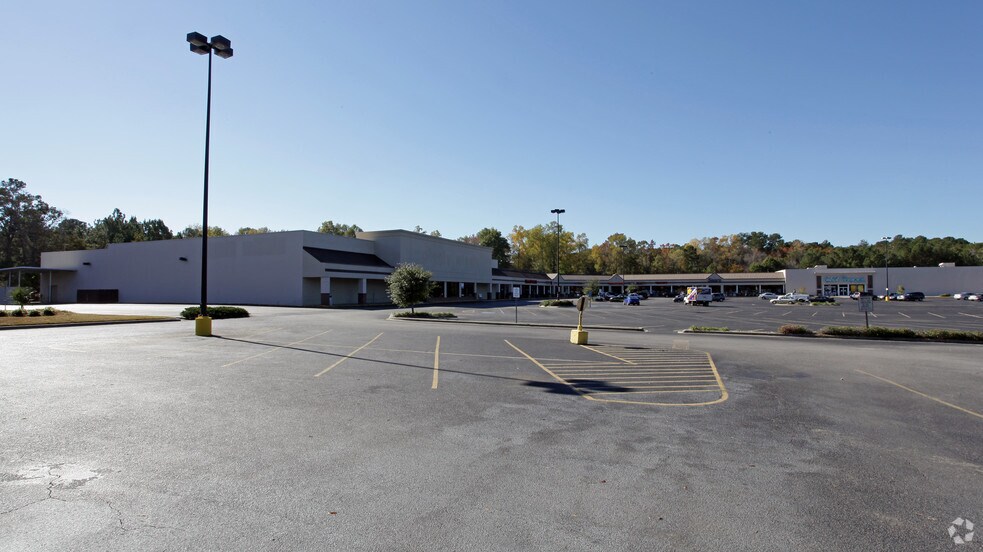 More Photos Of 297 Bells Hwy, Walterboro Unknown For Lease