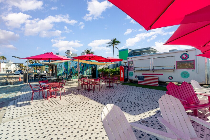 More Photos Of 80 Old San Carlos Blvd, Fort Myers Beach Restaurant For Sale
