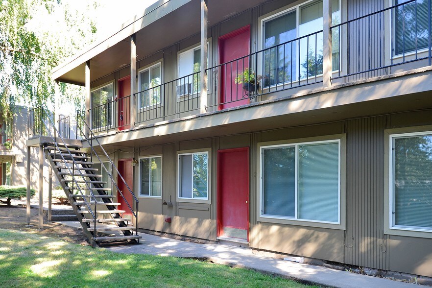 More Photos Of 3485 SW 87th Ave, Portland Apartments For Sale