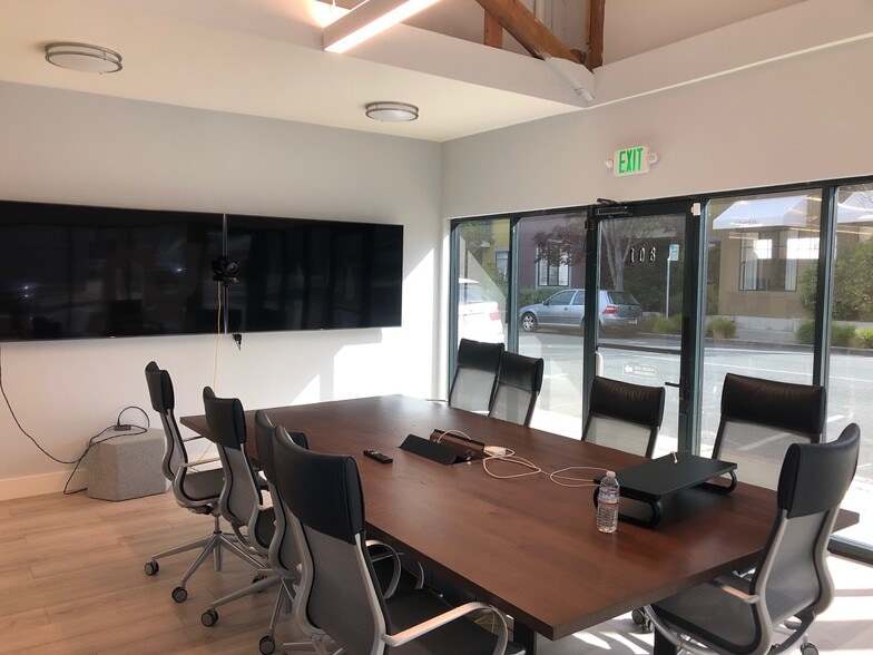 More Photos Of 801 High St, Palo Alto Research And Development For Lease