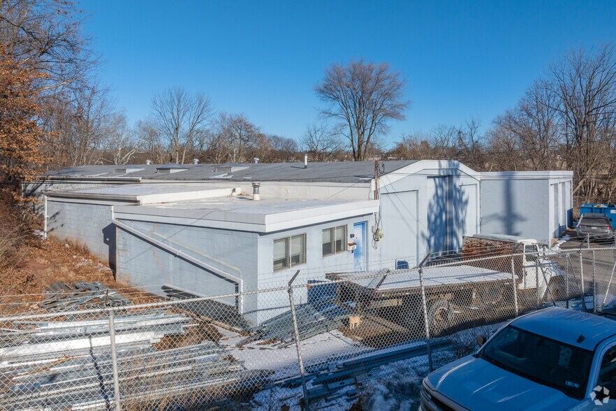 More Photos Of 625 W Beech St, Norristown Warehouse For Sale