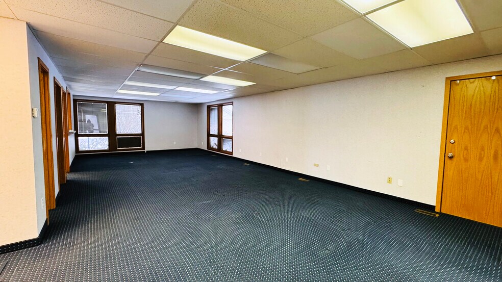 More Photos Of 2323 Gull Rd, Kalamazoo Medical For Lease