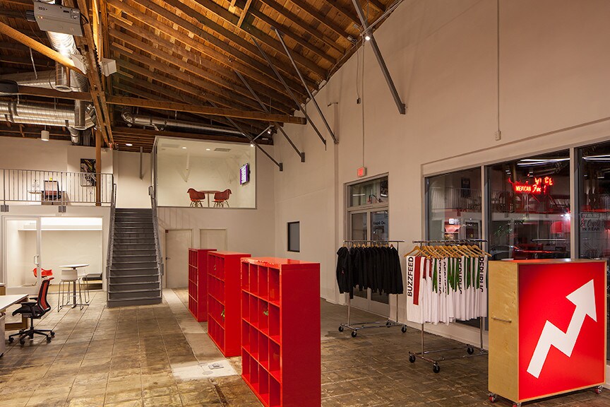 More Photos Of 7323 Beverly Blvd, Los Angeles Freestanding For Lease