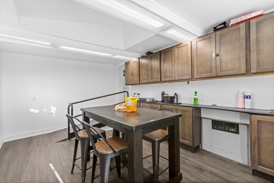 More Photos Of 123 Mt Rose St, Reno General Retail For Sale