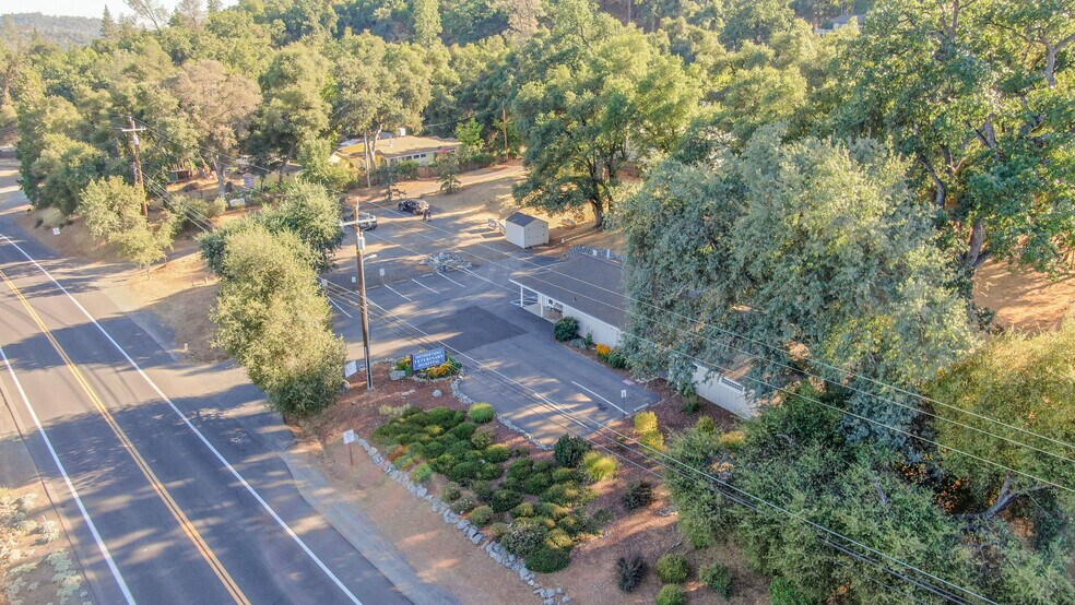 More Photos Of 382 CA-4, Murphys Office For Sale