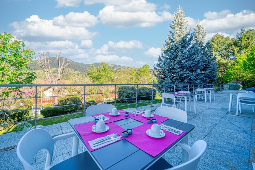 More Photos Of , Cercedilla Hotel For Sale