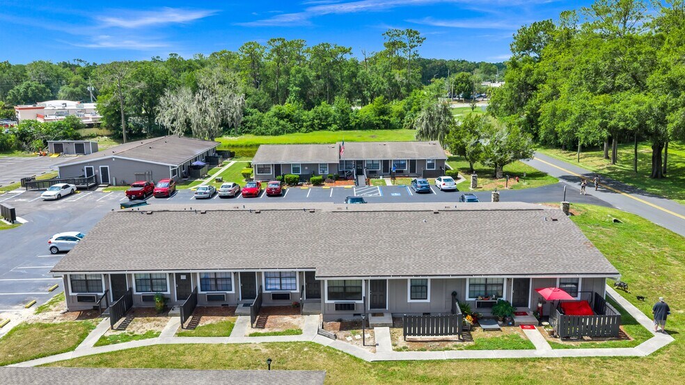 Primary Photo Of 1529 NE 39th Ave, Ocala Apartments For Sale