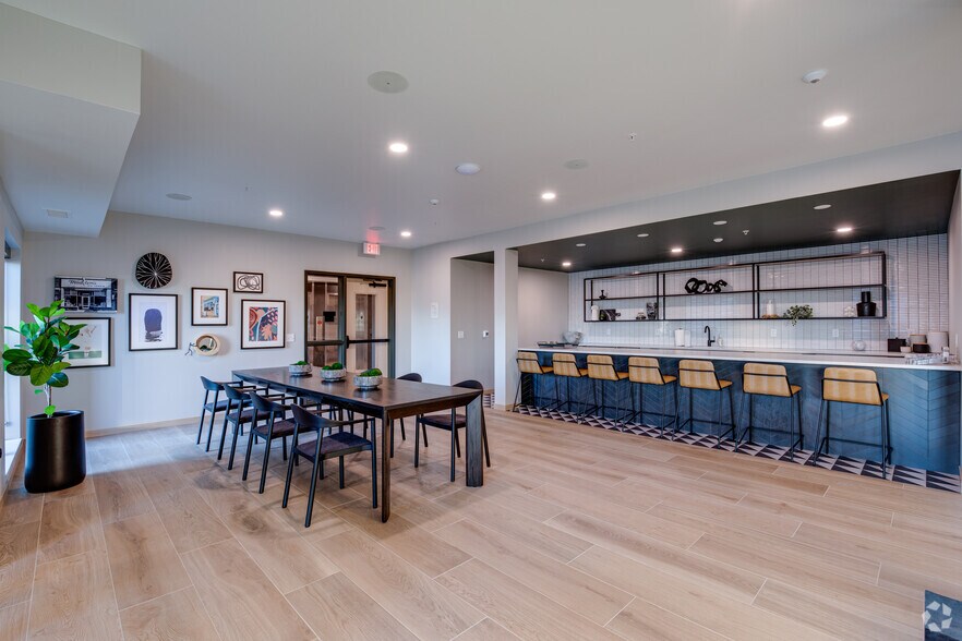 More Photos Of 427 N Snelling Ave, Saint Paul Apartments For Lease