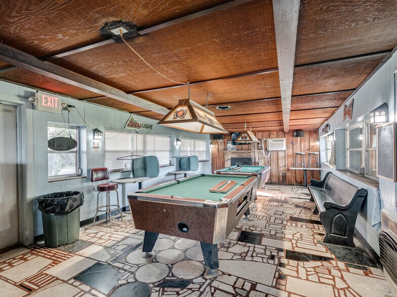 More Photos Of 16109 State Highway 33, Kingfisher Storefront Retail Office For Sale