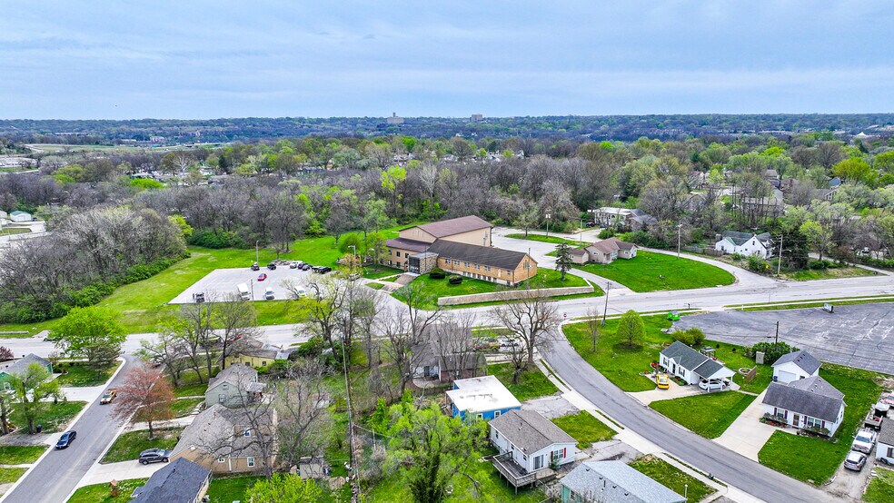 More Photos Of 4835 Shawnee, Kansas City Religious Facility For Sale