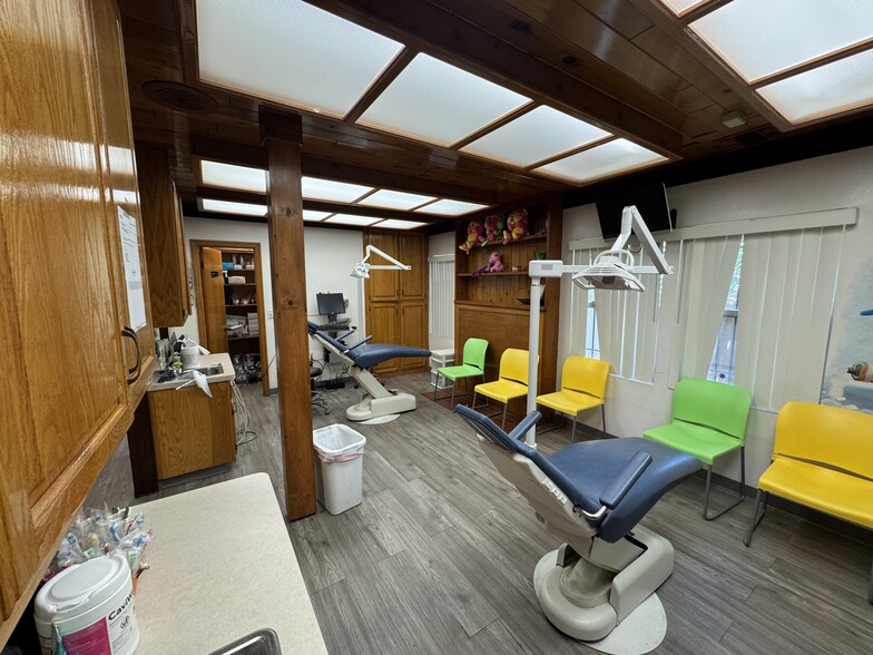 More Photos Of 3130 Union Ave, Bakersfield Medical For Sale