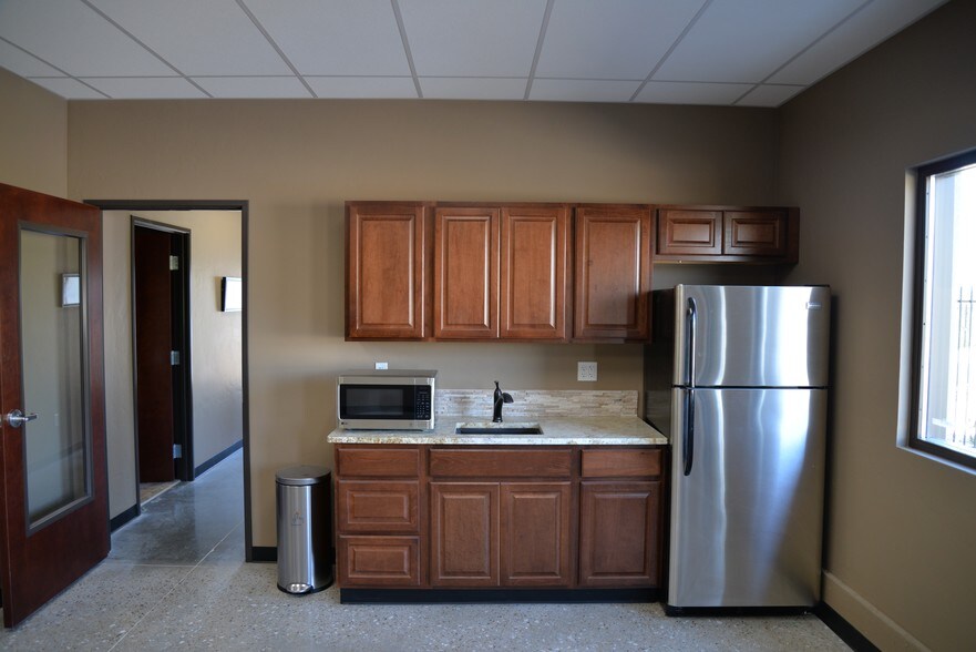 More Photos Of 9049 Horseshoe Bend Rd, Eagle Self Storage For Sale